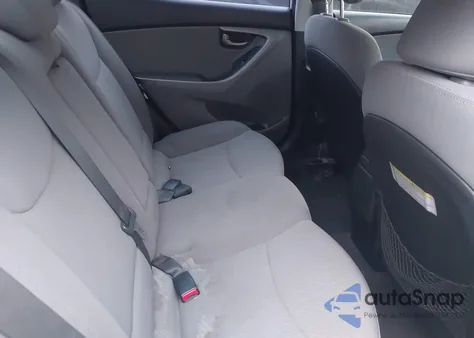 2014 Hyundai Elantra Se z USA, uszkodzony, nr VIN 5NPDH4AE6EH460463